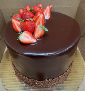 122 cobertura de ganache + morangos