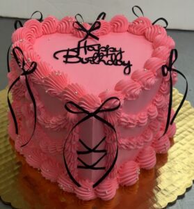 154 personalização + formato de coração + escrita manual + fita