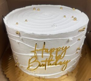 189 pérolas + plaquinha happy birthday